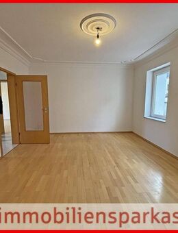 Große Wohnung im Erdgeschoss mit Balkon - sofort bezugsfrei ! - Mühlacker