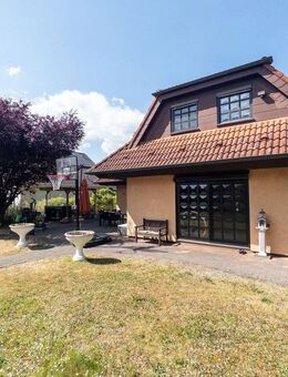 Charmantes Einfamilienhaus im Landhausstil in Toplage von Nauheim - Nauheim