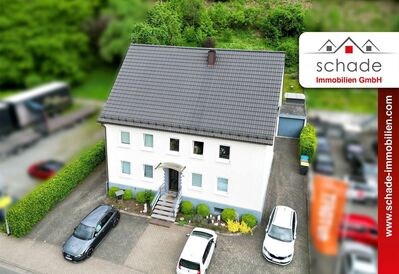 SCHADE IMMOBILIEN - Leerstehendes Zweifamilienhaus mit neuem Dach und neuer Heizung zu verkaufen!