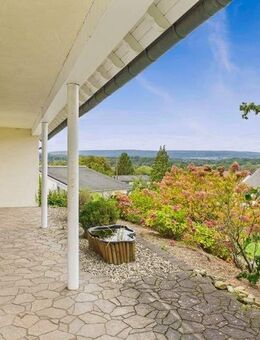 GEPFLEGTES ANWESEN MIT POOL AUF 30 AR IN TOP WOHNLAGE! - Wadern