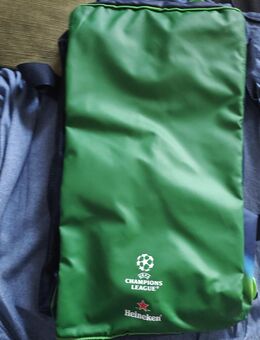 Heineken Champions League Tasche - Schwarzenbach (Saale)
