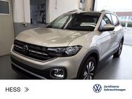 VW T-Cross, 1.5 TSI MOVE, Jahr 2023 - Büdingen Zentrum