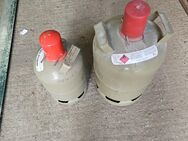 2 Flaschen Gas leer - Soltendieck