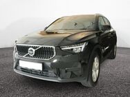 Volvo XC40, B3 Core, Jahr 2022 - Ulm