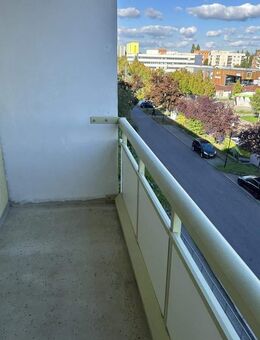 Schnell sein: Preiswert mit Balkon! - Halle (Saale)