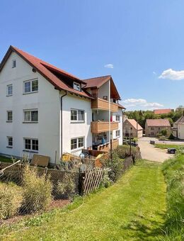 +++ Helle 3-Raum-Wohnung in idyllischer Lage mit Balkon und Garage +++ - Klipphausen