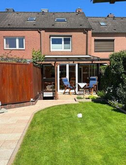 Nur noch einziehen ! Ihr hyggeliges Zuhause mit Wintergarten, Vollkeller und Büro - Pinneberg