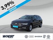 VW Passat Variant, 1.5 TSI Business, Jahr 2023 - Darmstadt