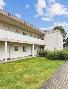 Charmante 2-Zimmer-Wohnung mit zwei Balkonen in begehrter Lage von Bremervörde - Bremervörde
