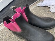 Na wer möchte meine dreckigen Reitstiefel - Hamburg