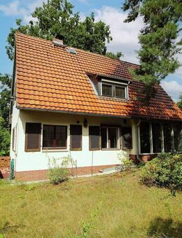 Sanierungsbedürftiges EFH mit herrlichem Garten & Baulandreserve in gefragter Lage von Berlin-Kladow - Berlin