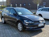 VW Golf VII Var. Highline PDC + Navi + AHK + 8fach - Kalkar