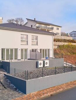 Erstbezug! Neubau-Doppelhaushälfte in Bestlage - stilvoll, effizient und familienfreundlich - Thaleischweiler-Fröschen