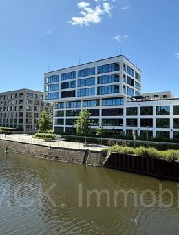 water view in top location - 1.5 - room new-build - commission-free - Berlin