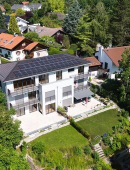 Sofort bezugsbereit! Neuwertige Penthouse-Wohnung in ruhiger Lage am Ostufer des Starnberger Sees - Münsing