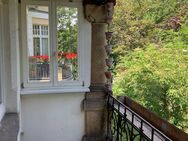 Wunderschöne 2 Raum Altbauwohnung mit Balkon und neu installiertem Bad am Schloßpark in Gotha - Gotha