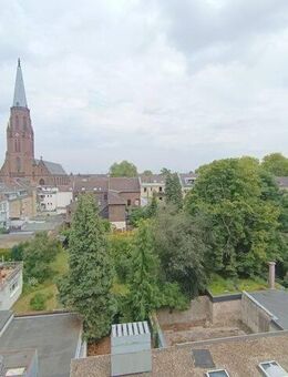 Krefeld-City, Ostwall 71 - 2 Zimmer-Wohnung im 5.OG mit 2 Balkonen und Aufzug für max. 2 Personen ab September zu mieten !!! - Krefeld