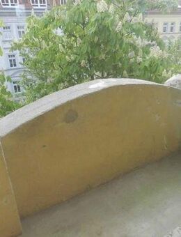 CORDULA IMMOBILIEN in der 2.Etage wohnen schöne 4 Raumwohnung mit Balkon cordula 1122 - Erfurt