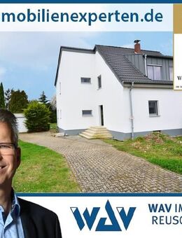 URFELD: Geräumiges Haus mit tollem Garten zum Endausbau - Wesseling
