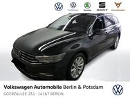 VW Passat Variant, 1.5 TSI Business, Jahr 2021 - Berlin