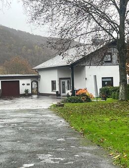 Top-Gelegenheit! Einfamilienhaus mit ELW und großem Grundstück in Bruschied/Rudolfshaus - Bruschied