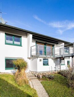 Einfamilienhaus im Bungalow-Stil mit ausgebautem Gartengeschoss und Weitblick - sofort bezugsfrei - Bräunlingen