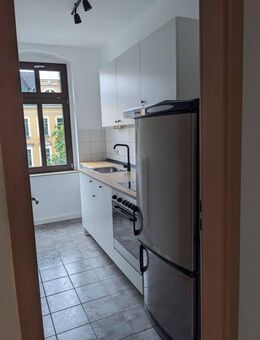 Nachmieter ab 15.11. .gesucht ! 2. OG + Bad mit Dusche ! - Chemnitz