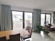 MANNELLA *Moderne Wohnung mitten in Neunkirchen* ideal für Zwei - großer Balkon und offene Wohnküche - Neunkirchen-Seelscheid