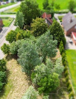 Wohnhaus mit zwei getrennten Wohnungen und großem Garten oder Baugrundstück - Jemgum