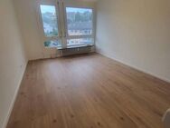Frisch renovierte 1-Zimmer Wohnung zentral in Pforzheim - Pforzheim