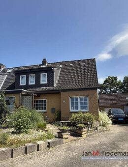 Doppelhaushälfte Kücknitz / Rangenberg mit 106 m² Wohn-Nutzfläche auf 556 m² Eigenland - Lübeck