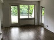 Moderne und großzügige Wohnung mit Balkon und offener Küche - Hannover
