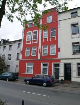 Gut geschnittene 3 Zimmer Maisonette DG -Wohnung mit hochwertigem Bad und Gartennutzung - Wuppertal