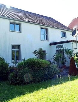 Renoviertes Zweifamilienhaus mit 2 Wohneinheiten, oder Wohnen & Gewerbe in Zentrumslage - Steinheim