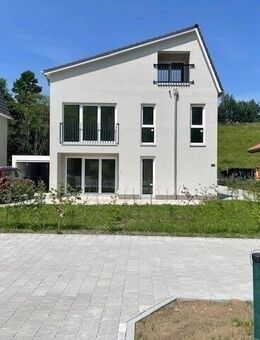 Modernes Neubau-Einfamilienhaus mit Garten in Traunstein - naturnah & stadtnah zugleich - Traunstein