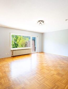 Renoviert bei Übergabe! 4-Zi.-Wohnung mit sonniger Südwestterrasse und großem Garten in Heroldsberg - Heroldsberg