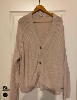 Tolle neuwertige Strickjacke - Twist