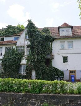 Großzügiges Haus mit Sanierungsbedarf. Keine Käuferprovision! - Malsfeld