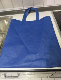 Stofftasche, blau zu verschenken - Stuttgart