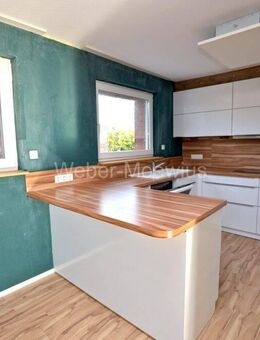 Wohnhaus mit bis zu 3 Einheiten, 2 EBK, Terrasse, Balkon, Garten und Garage - Morsbach