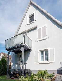 Freistehendes Zweifamilienhaus mit Garten - Freiburg (Breisgau)