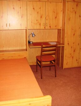 Ein möbliertes Zimmer in Erfurt. - Erfurt
