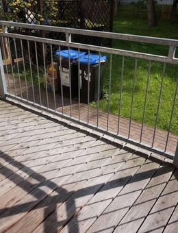 Uninah ! frei ab 1.11.25 ! Balkon - Bad mit Dusche - Chemnitz