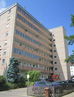 *** 3 ZIMMER WOHNUNG IM RÜGLÄNDERVIERTEL mit AUFZUG*** - Ansbach