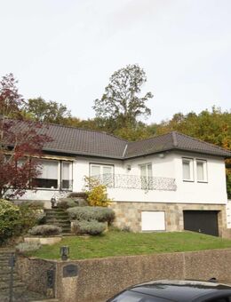 Einfamilienhaus mit Garage - Sankt Ingbert