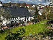 Tolles Zweifamilienhaus mit traumhaften Garten mit Platz für die ganze Familie in Aarbergen-Panrod - Aarbergen