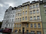 Schöne helle 3-Raum-Whg. im 1. OG mit Balkon, Laminat bzw. Fliesen, vermietet! - Plauen