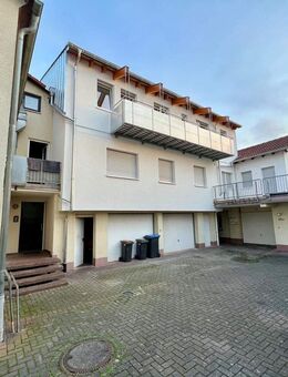 Kapitalanlage mit Entwicklungspotenzial - zwei gepflegte Häuser im Stadtkern von Erlenbach am Main - Erlenbach (Main)