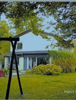 Großzügiges Einfamilienhaus - 7 Zimmer, Doppelgarage über 1000m² Garten - absolut ruhig gelegen! - Gräfelfing