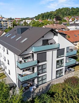 Top-Kapitalanlage: Mehrfamilienhaus mit 14 Einheiten & KfW-55-Standard - Weingarten
